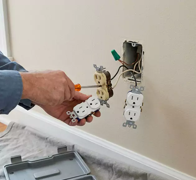 Professional Outlet Replacement: Your Local Swap-Out Team in Zanesville, OH